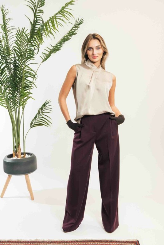 SPAGO DONNA Pantalone ampio con pence e bottone