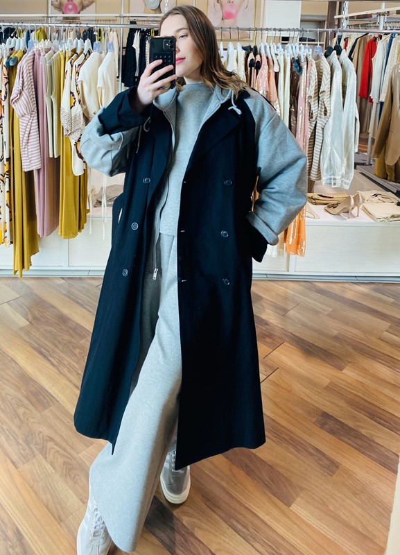 LES JOLIES NANAS Cappotto lungo trench con dettaglio in felpa