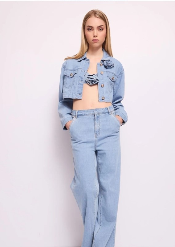 DENNY ROSE Giubbino in denim cropped con rosa in denim