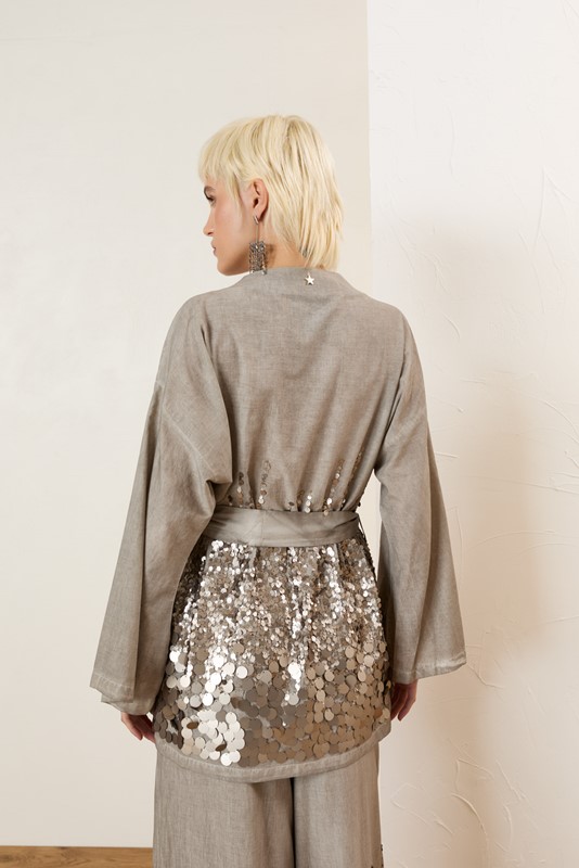 SOUVENIR Kimono con paillettes sul fondo e cintura in vita