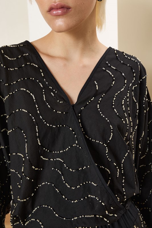 SOUVENIR Blusa in cotone con ricamo perline