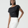 SURKANA Blusa scollo a barchetta senza maniche