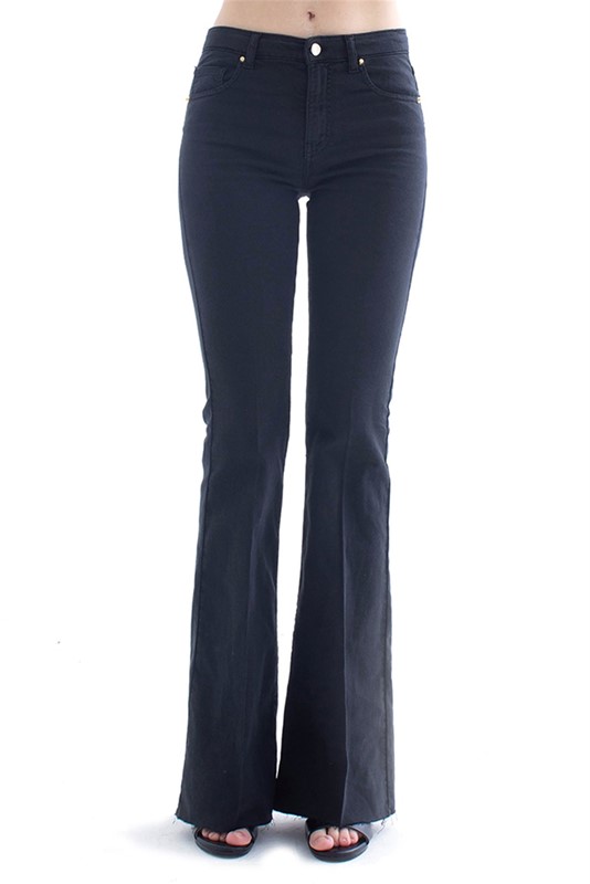 RELISH Jeans a vita media modello flaire fit bull